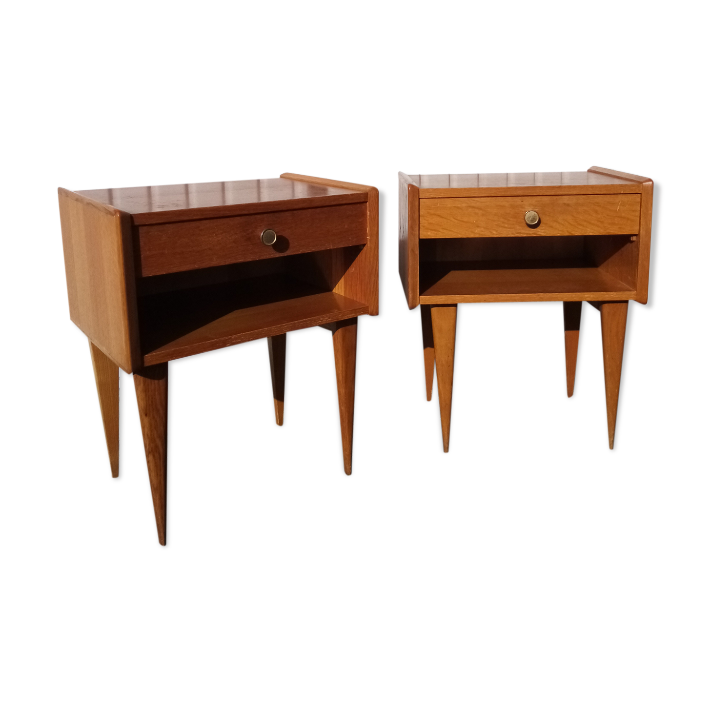 Paire de tables de chevet