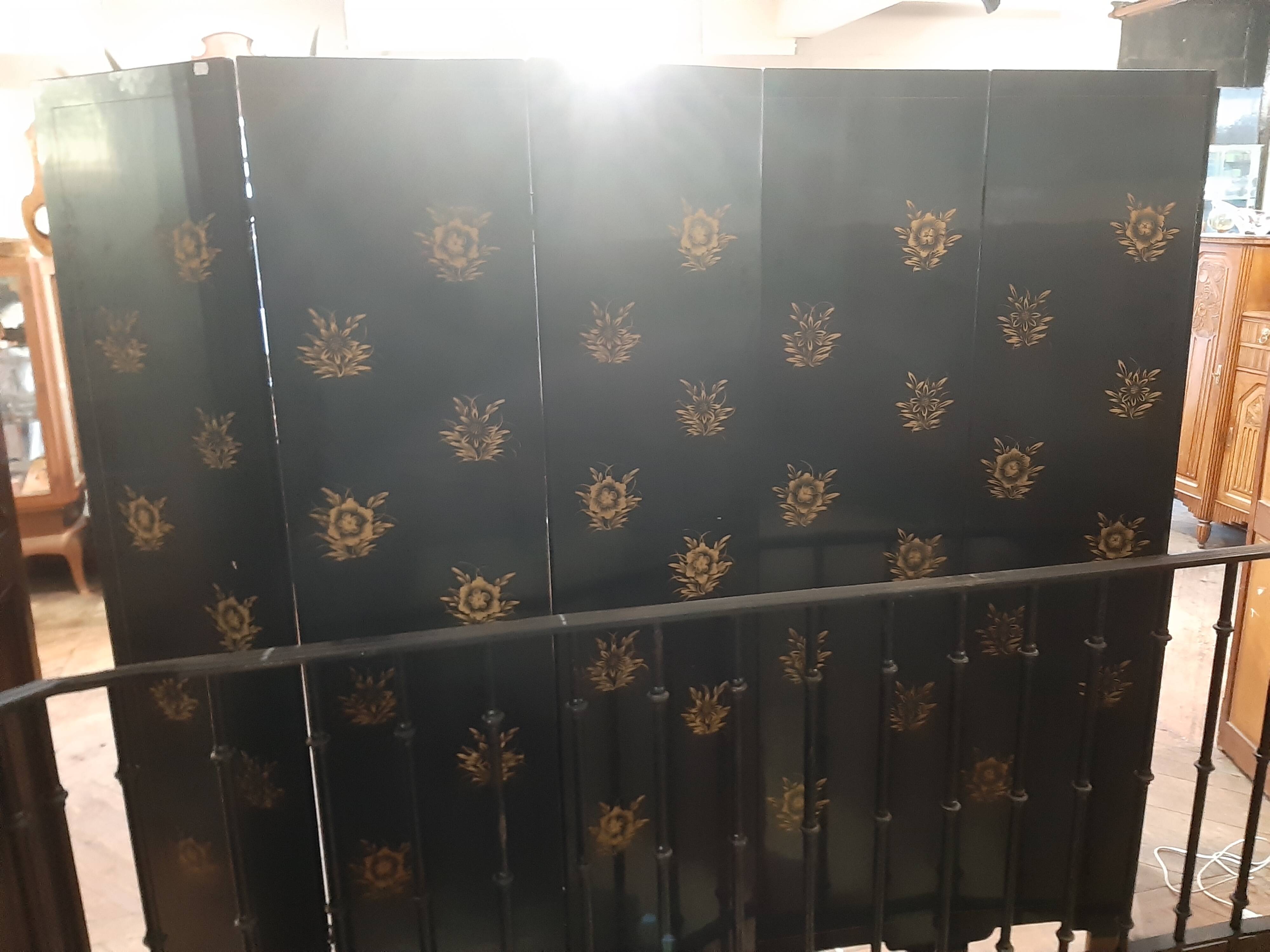 Chinese screen laqué wood and stone marquetry