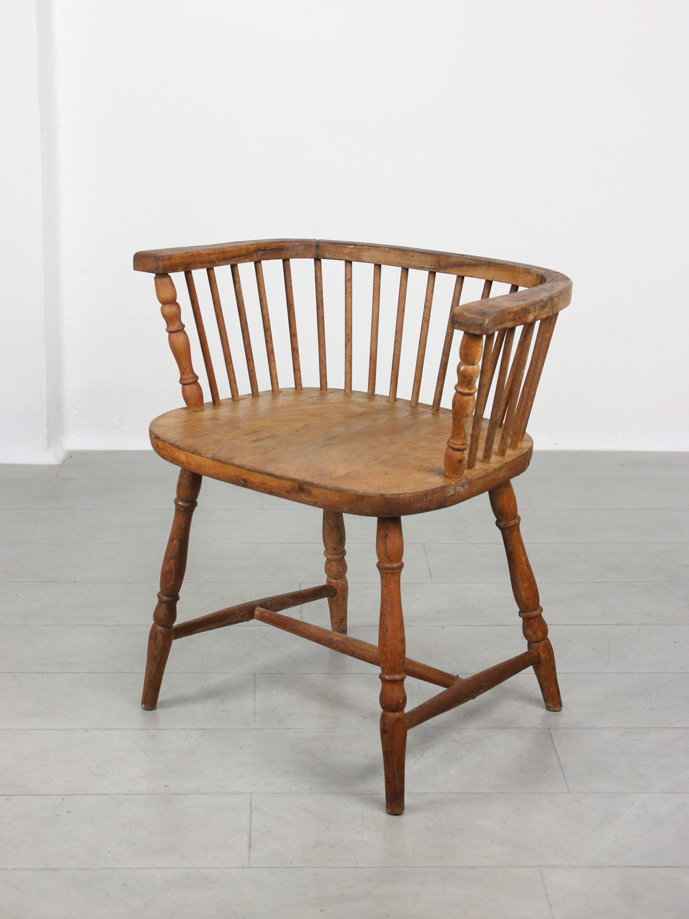 2 chaises à dossier bas Winsdor