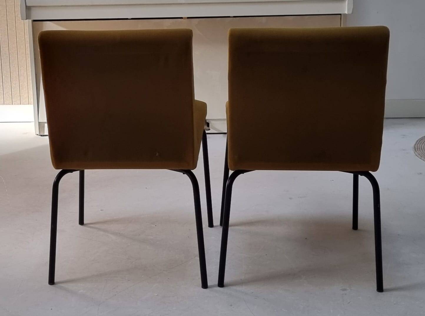 Deux chaises des années 70