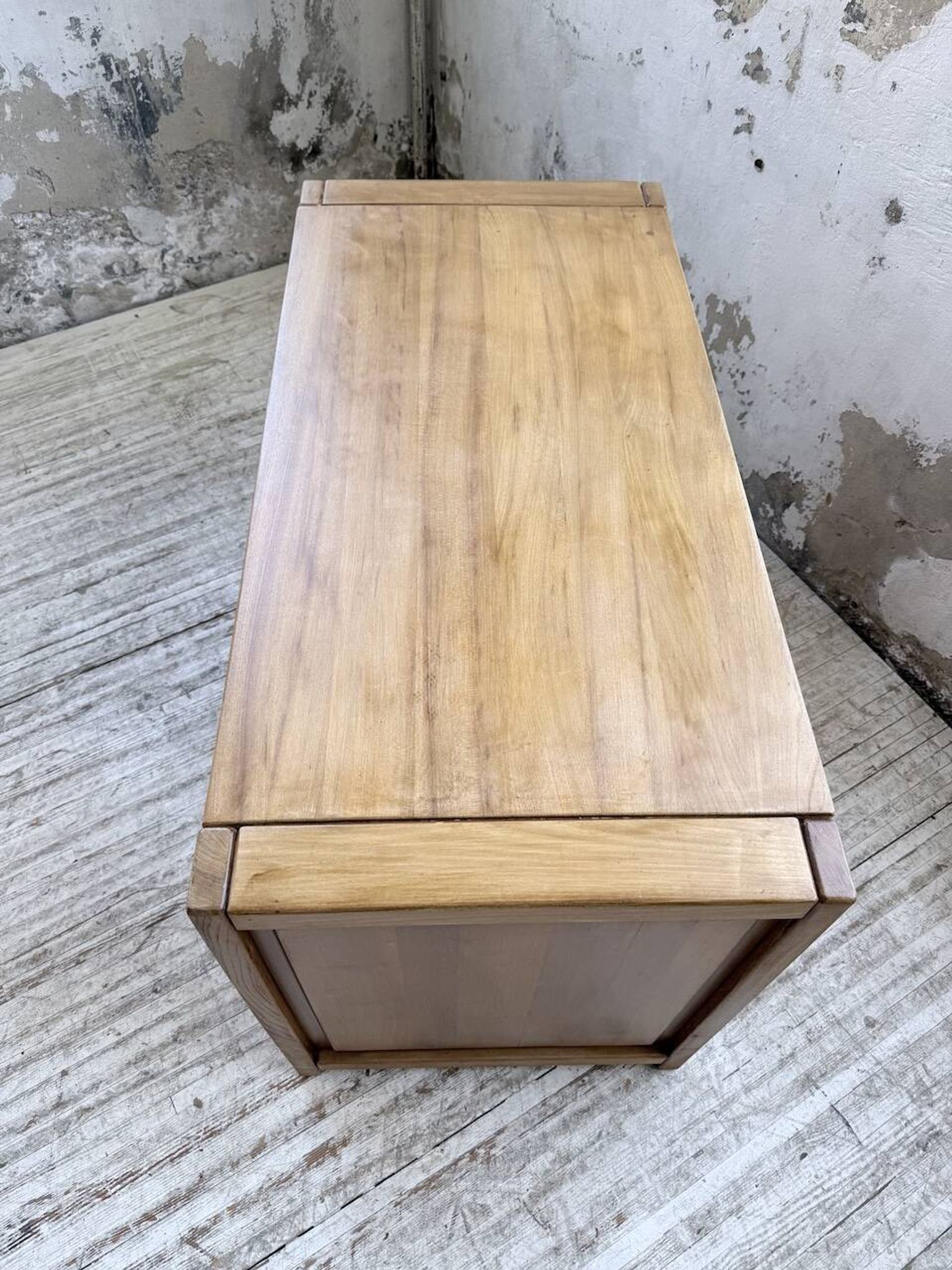 Commode orme 1960 regain