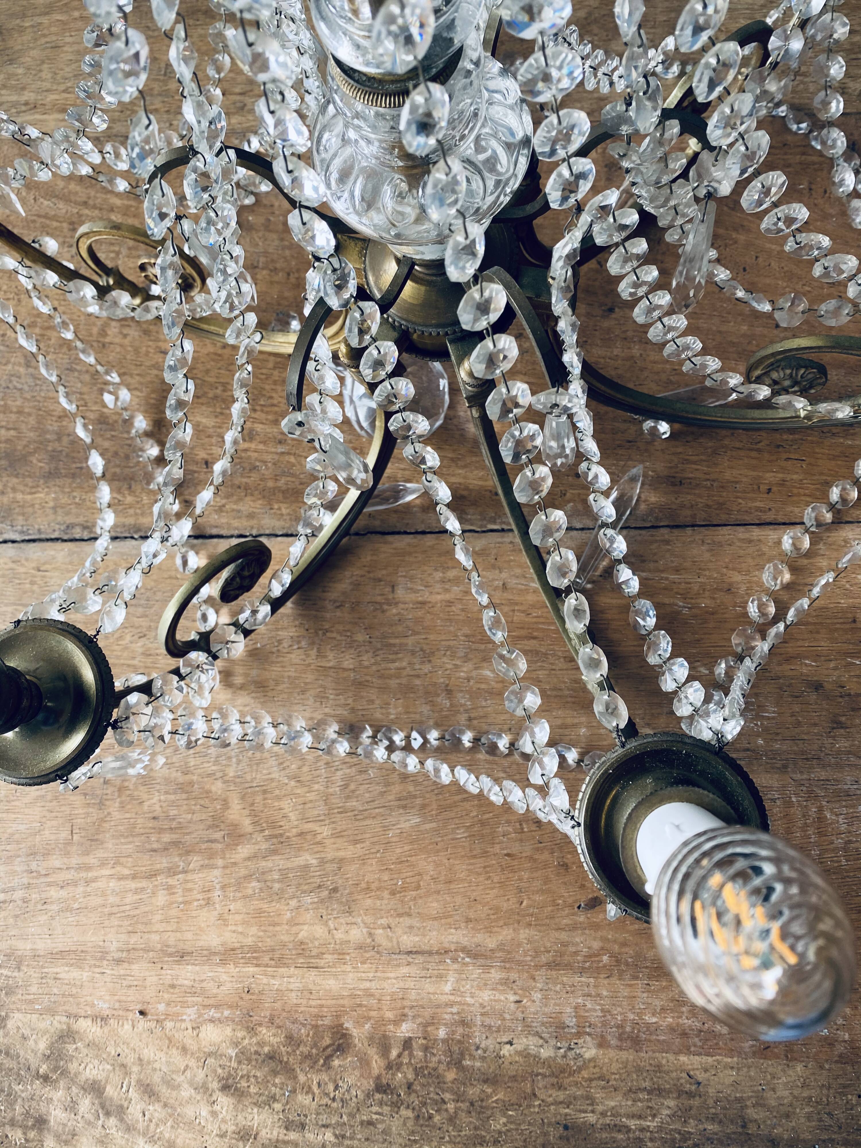 Chandelier with crystal and bronze tassels