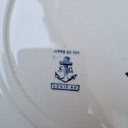 Service set in SG porcelain, Louis XV model.
