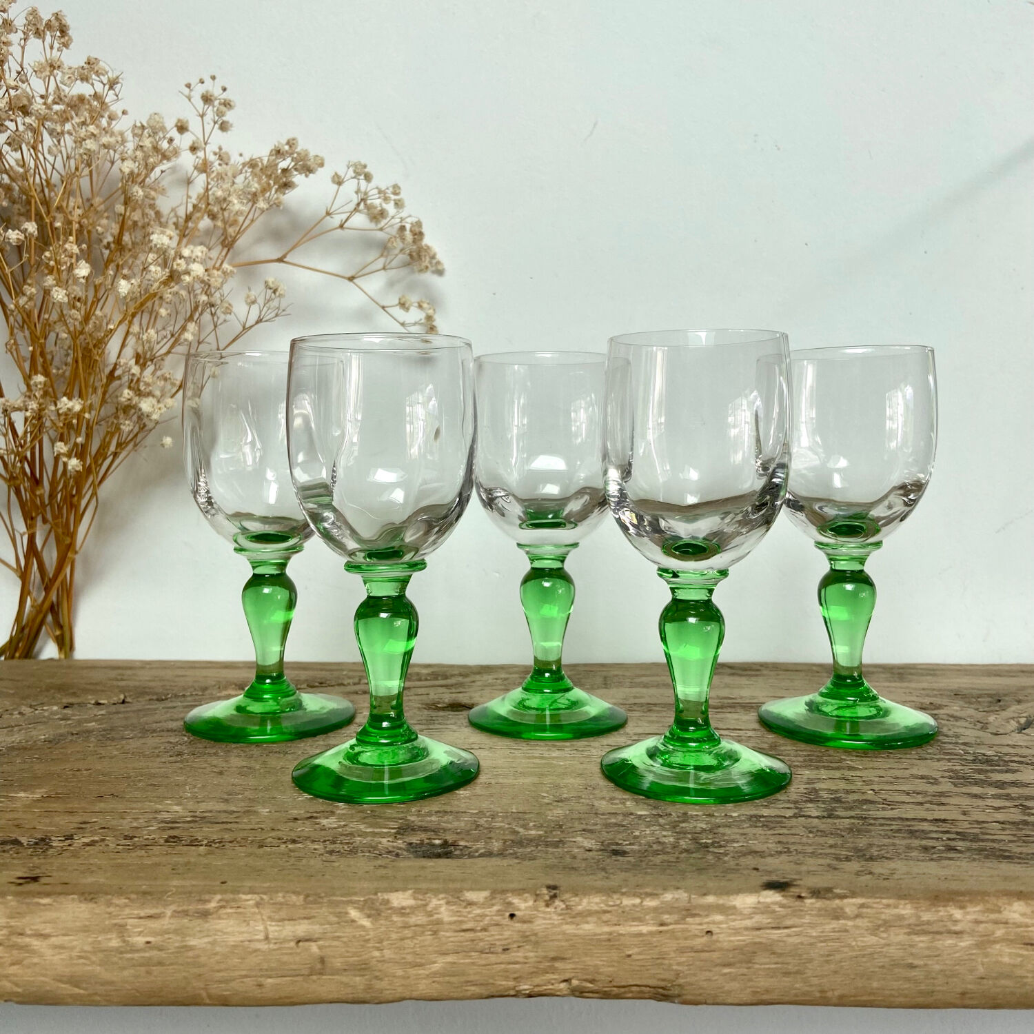 5 small stemmed glasses