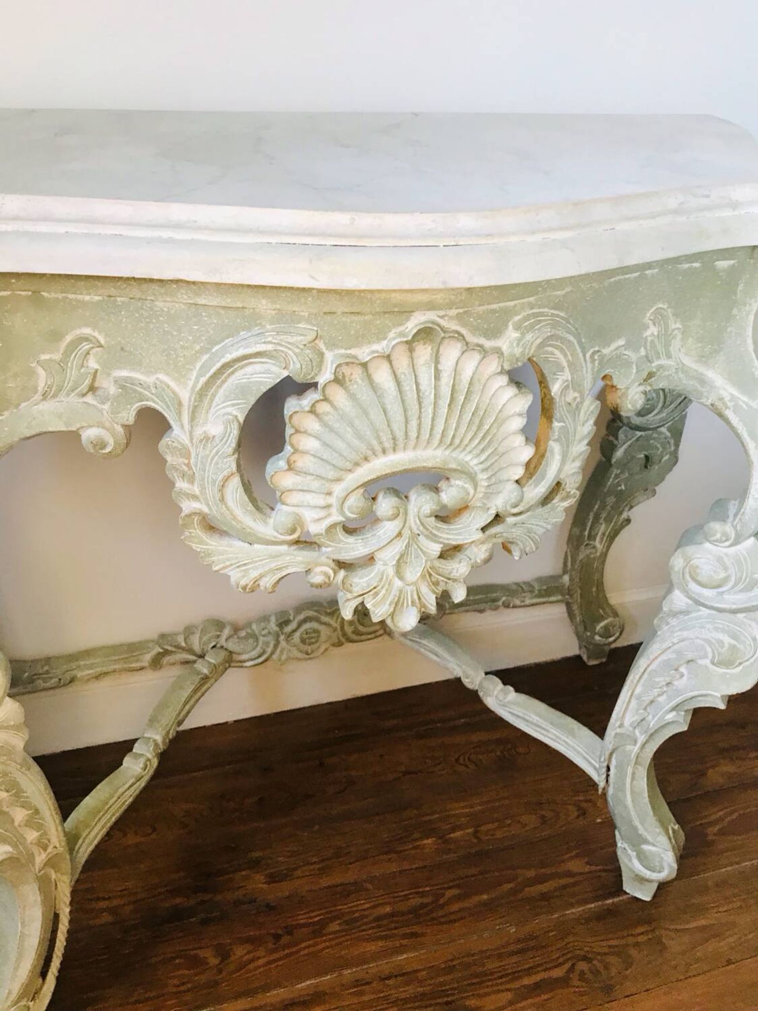Baroque console