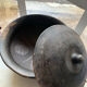Black ceramic plate or fired in oxygen reduction.
