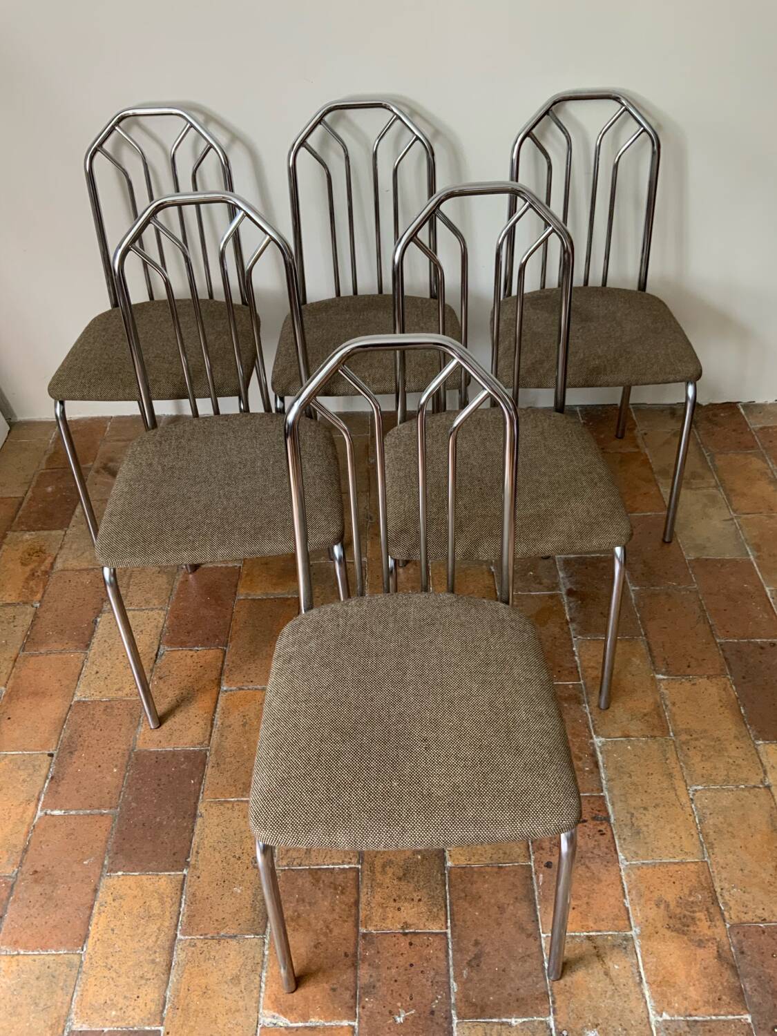 6 chrome metal chairs