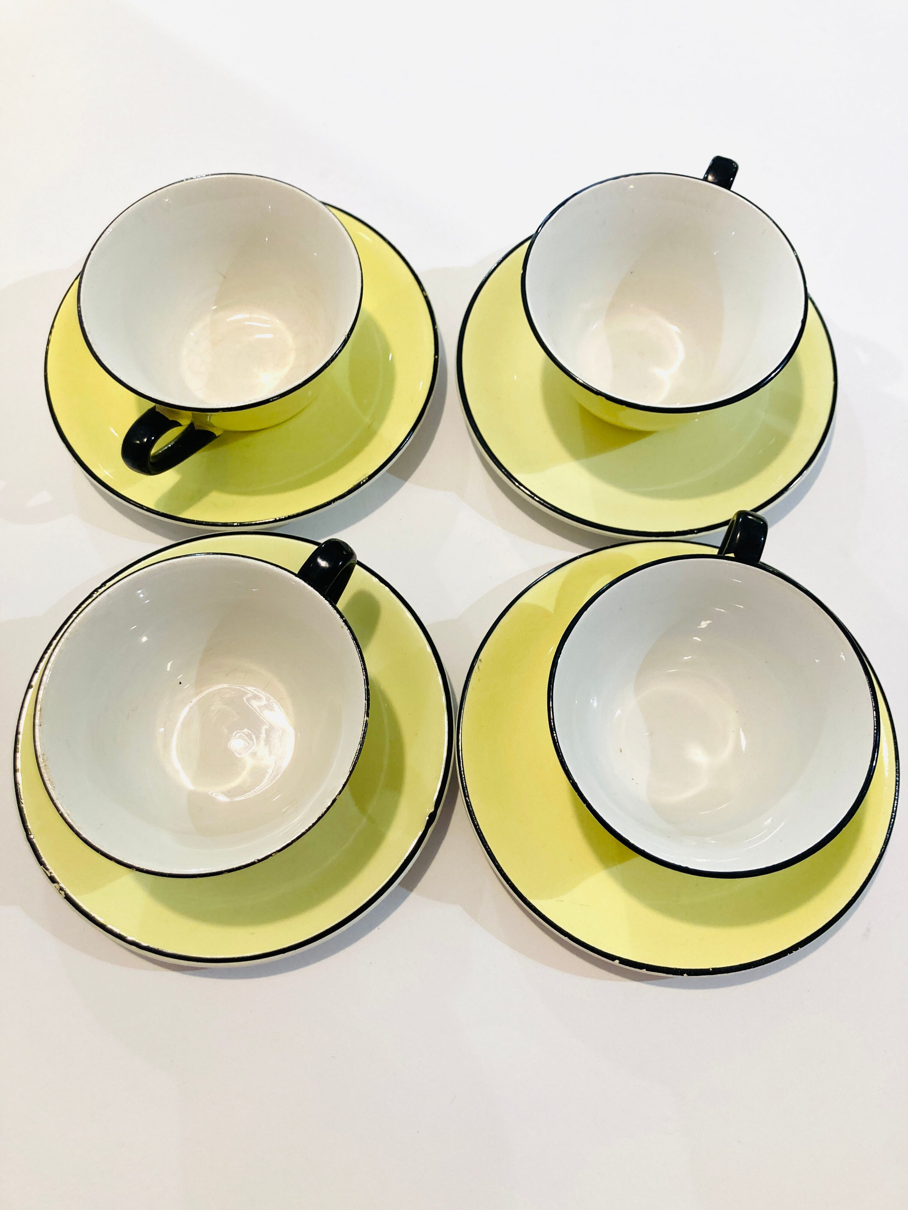 4 pastel yellow cups moulin des loups 50s