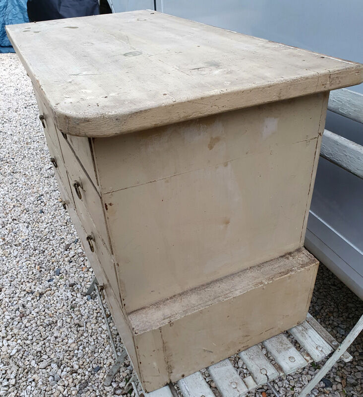 SMALL HABERDASHERY CABINET WITH 7 DRAWERS