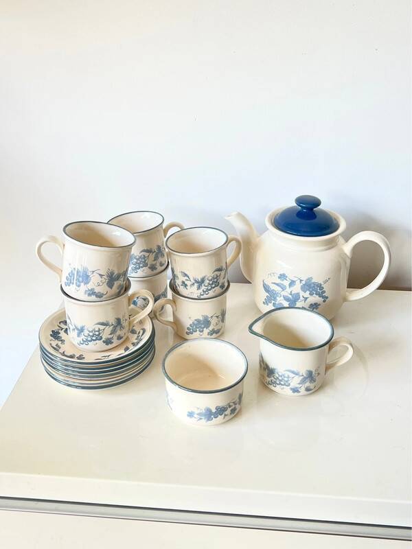 Vintage Staffordshire coffee set – blue grape decor – 1970s