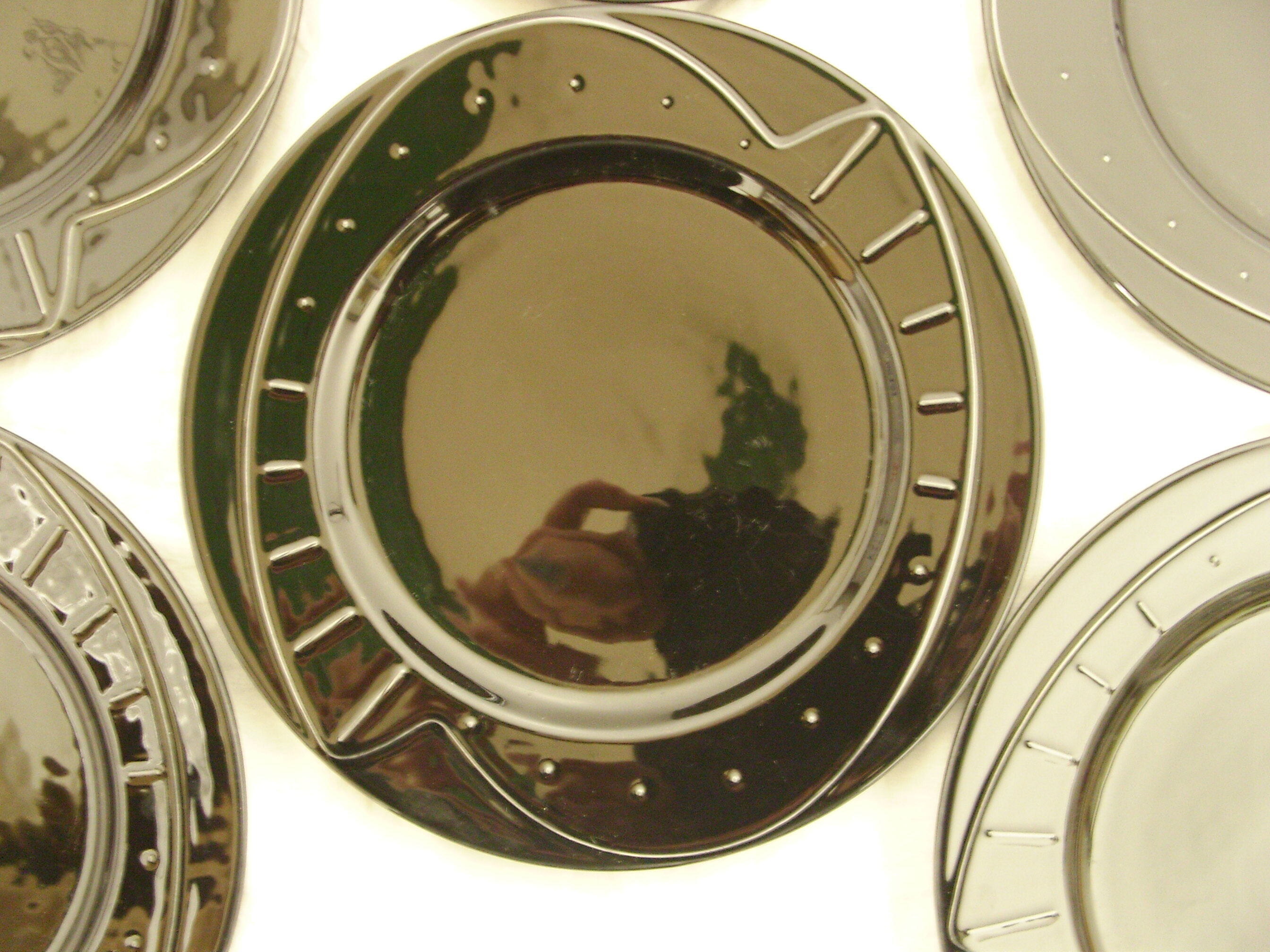 8 flat plates futuristic design 1980 by giorgetto giugiaro