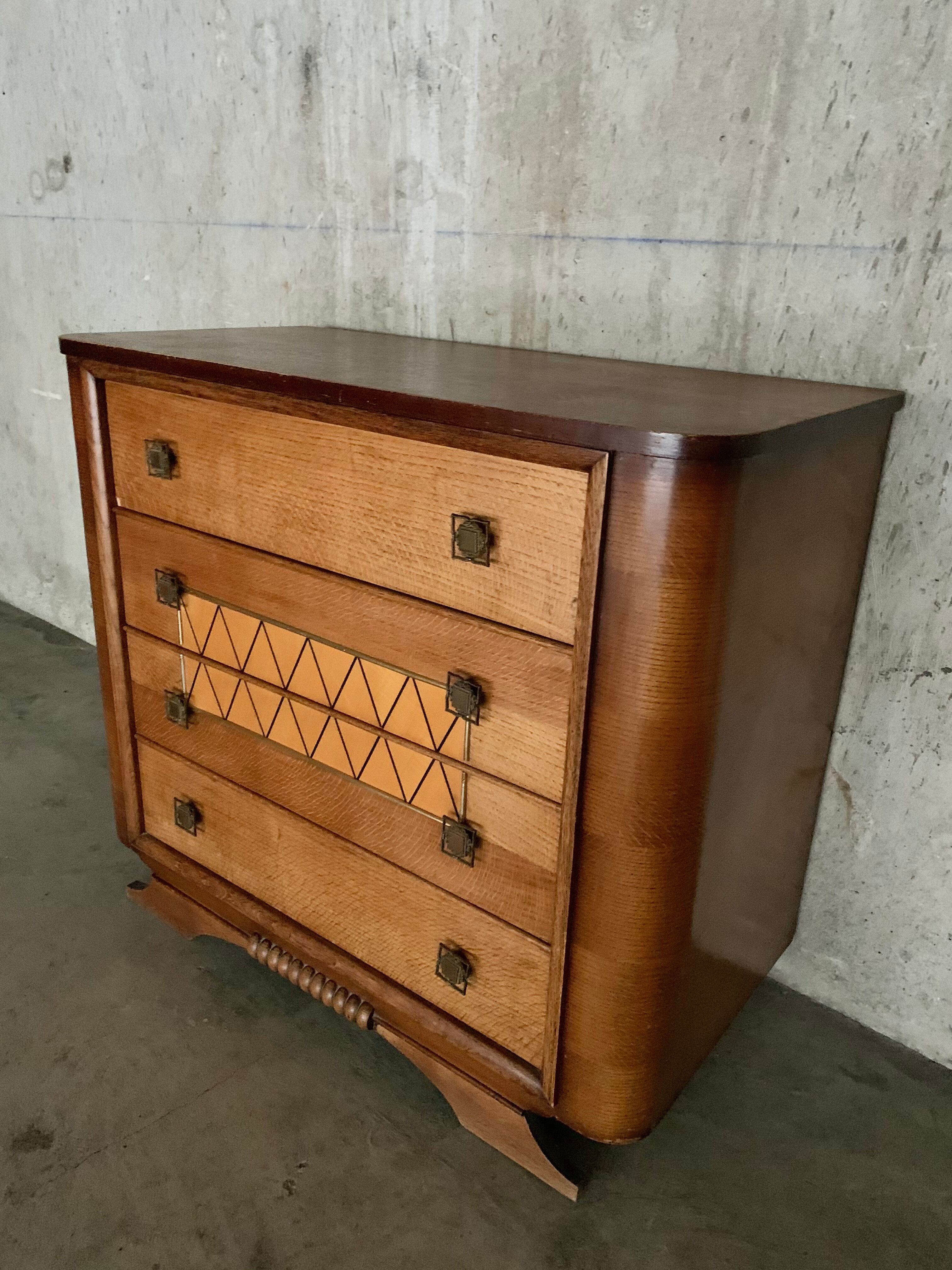 Art Deco dresser 4 drawers