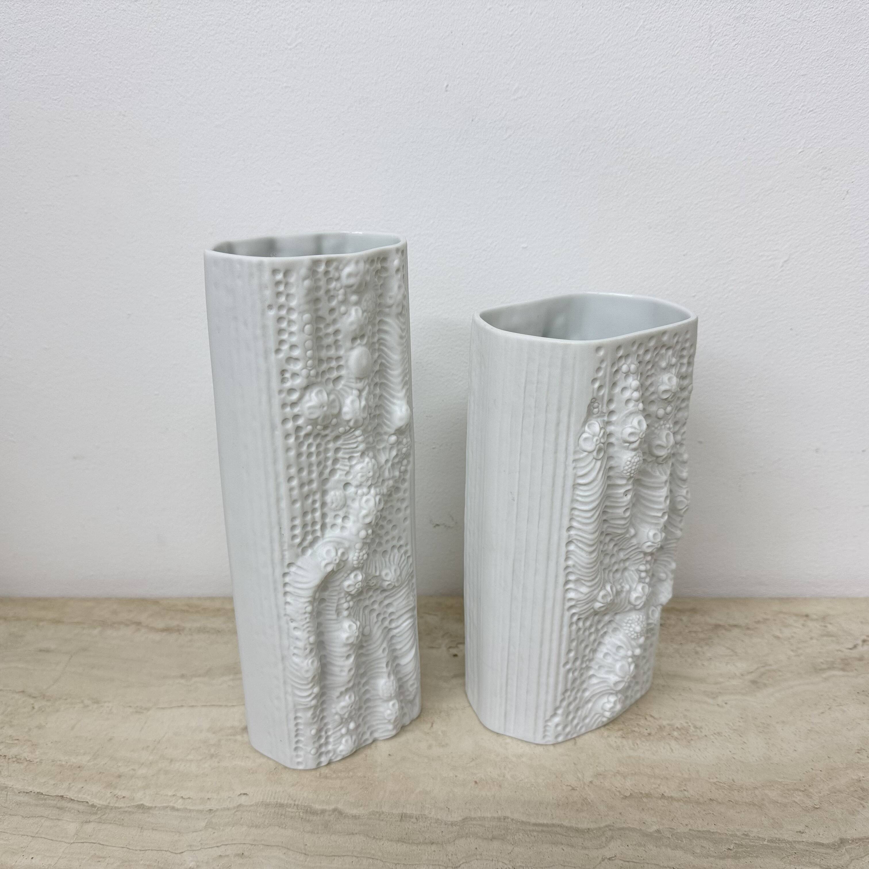 Martin Freyer for Rosenthal Bisque Reliëf Azu Vase Op Art 1970s