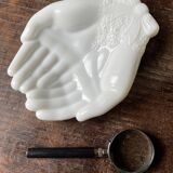 Empty pocket hands in opaline avon