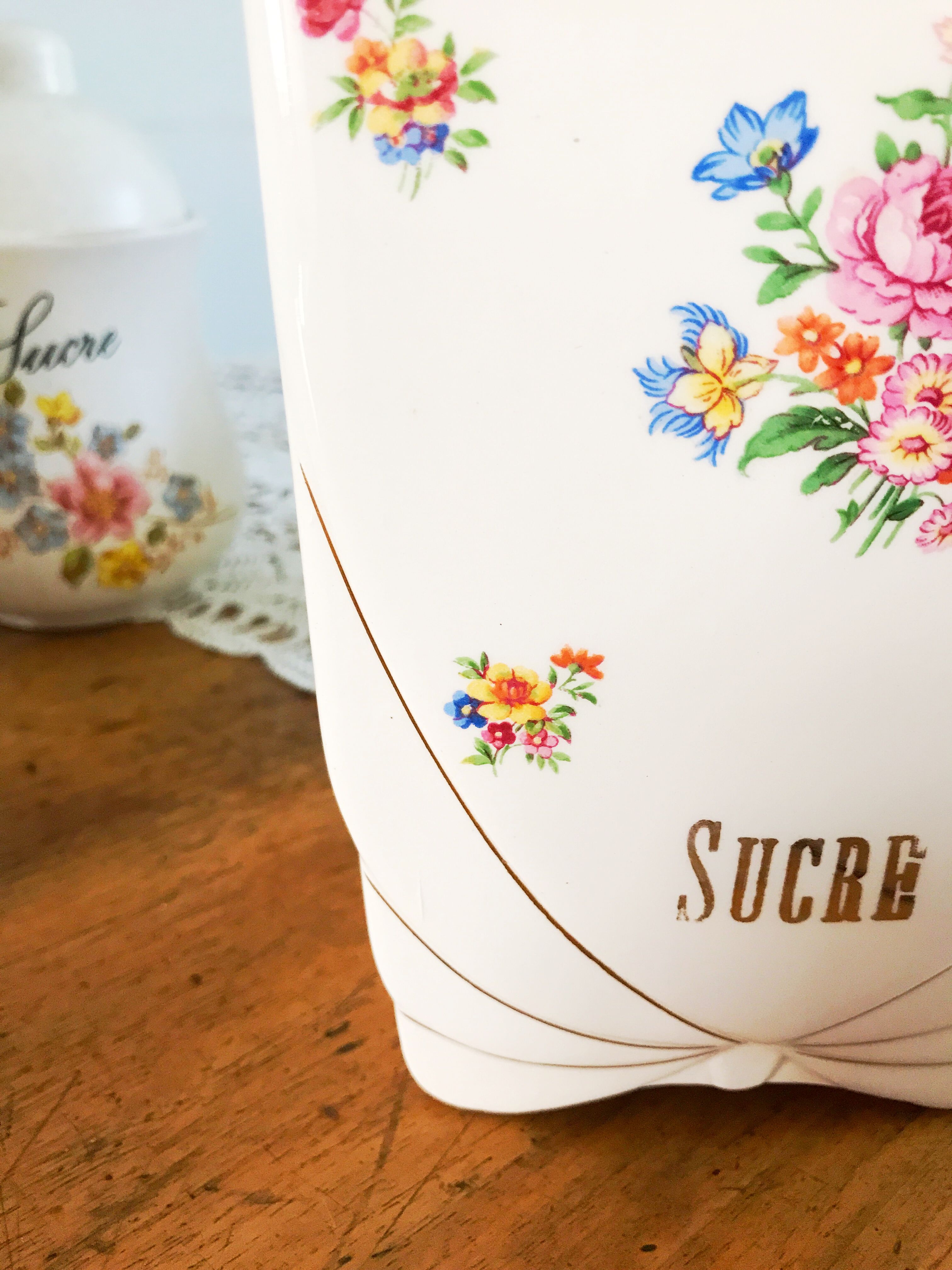 Pot "sucre" flowers and gilding