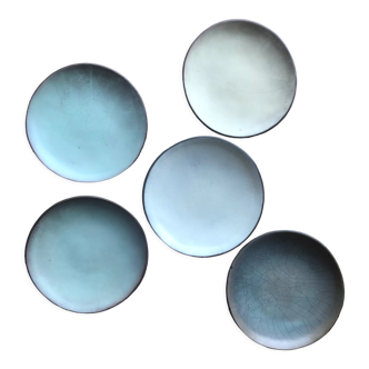 Set of 5 ceramic plates cracked by Ariane Mathieu Quéré for Ateliers Nobiling.