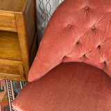 Pink velvet toad armchair