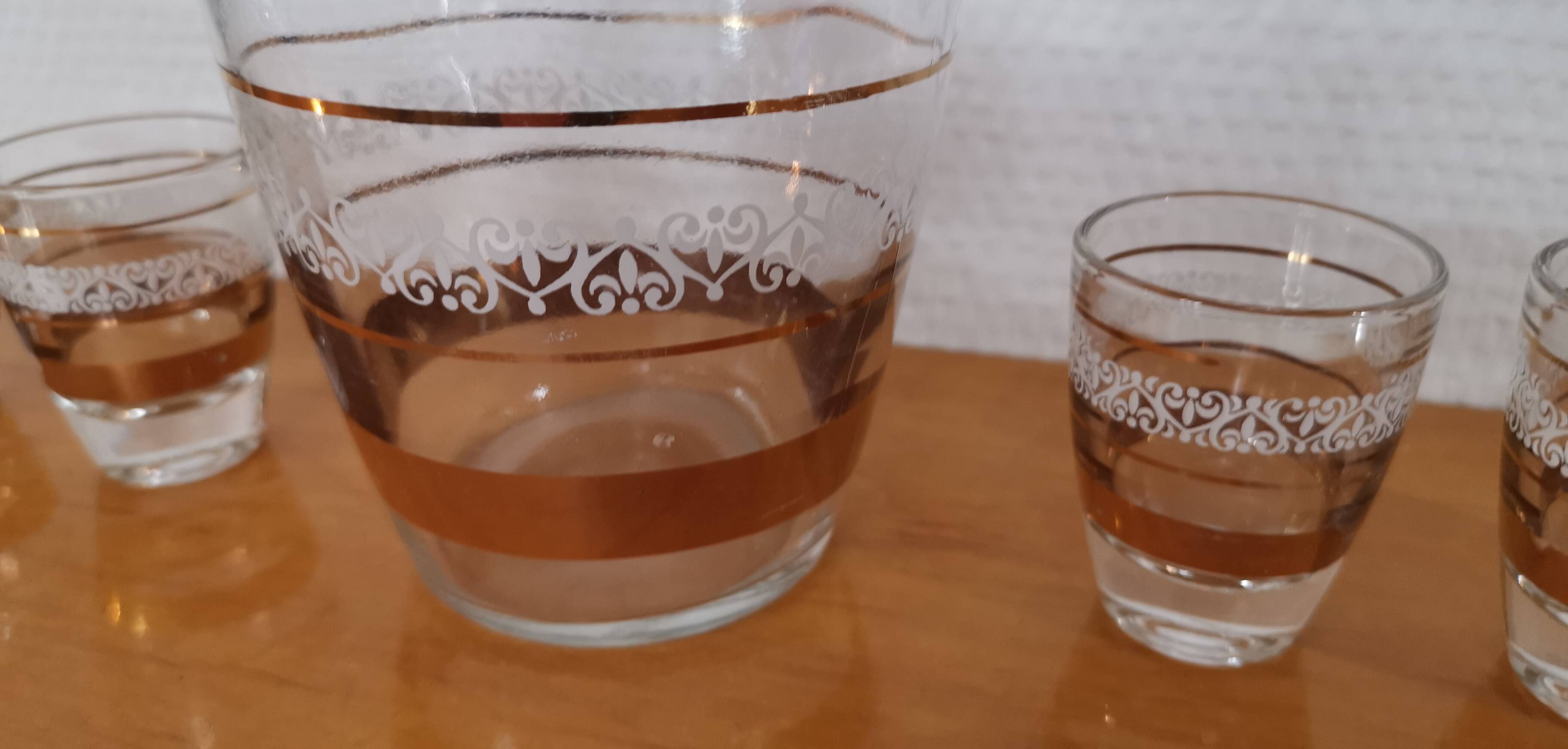 Complete Arques crystal liqueur service, carafe and glasses