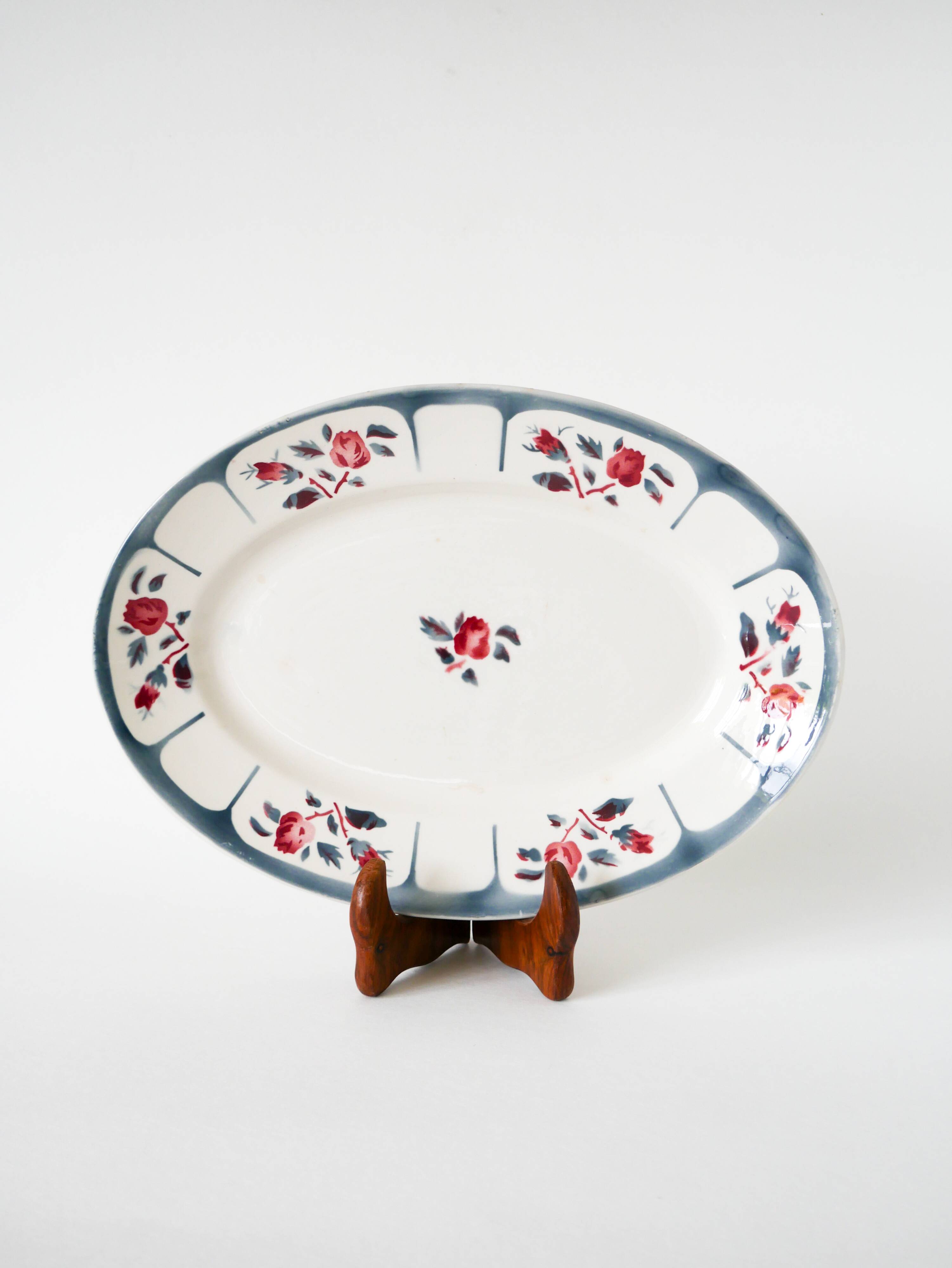 Digoin Sarreguemines oval dish, Ninette model, 1950