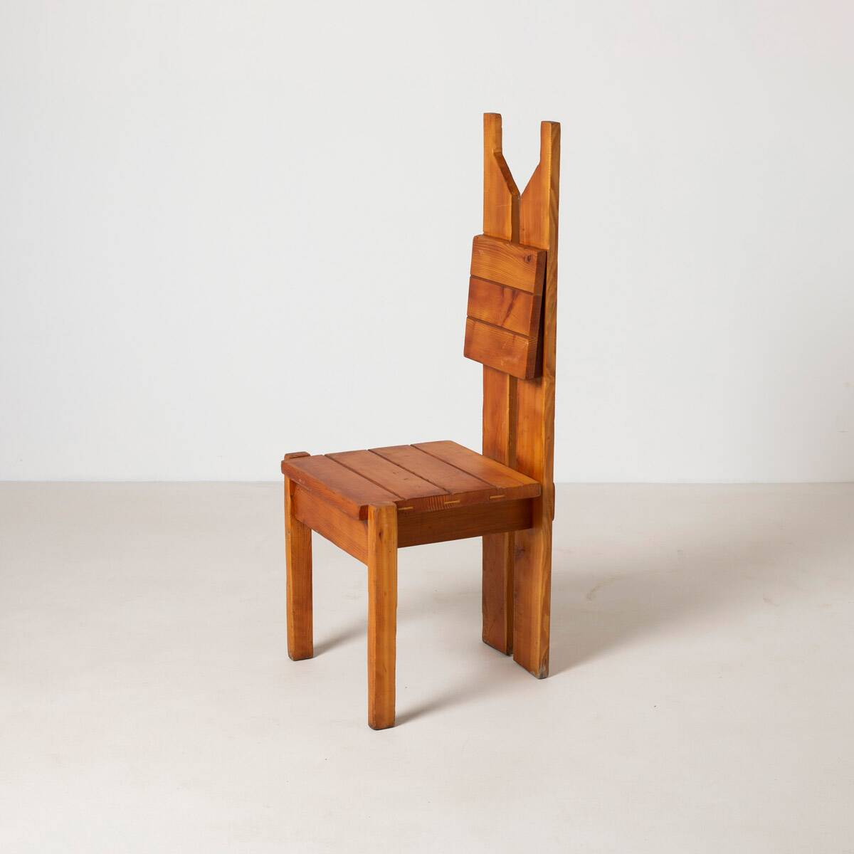 Unique architect designed brutalist set of 6 dining chairs in pine, Czechos