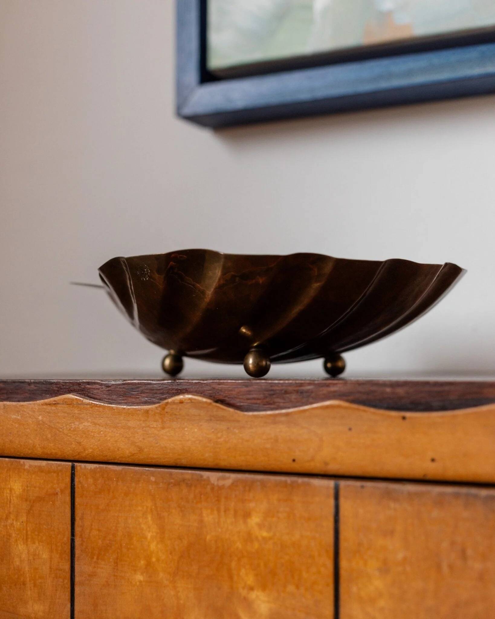 Renzo Cassetti Vintage Brass Shell Bowl with golden patina – Handcrafted Italy 1960s