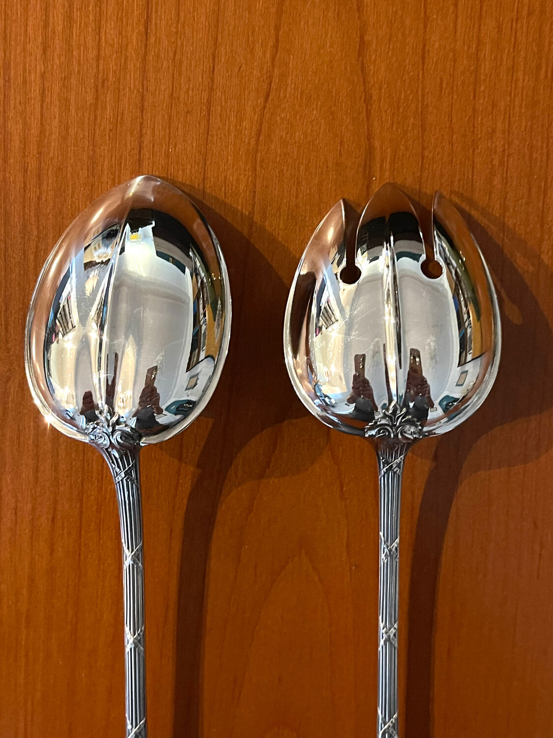 Christofle ribbon and bell-shaped salad serving pieces, very beautiful and