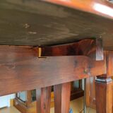 Oval wooden table with 3 extensions
