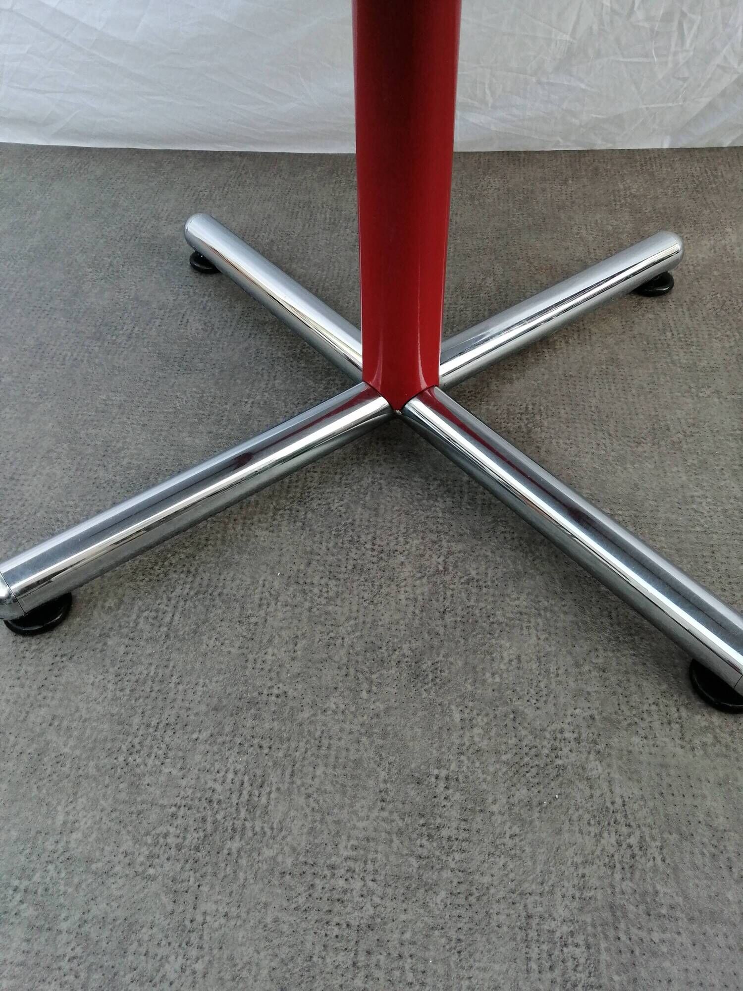 Foot table in chrome cross Souvignet design, made in France 1980