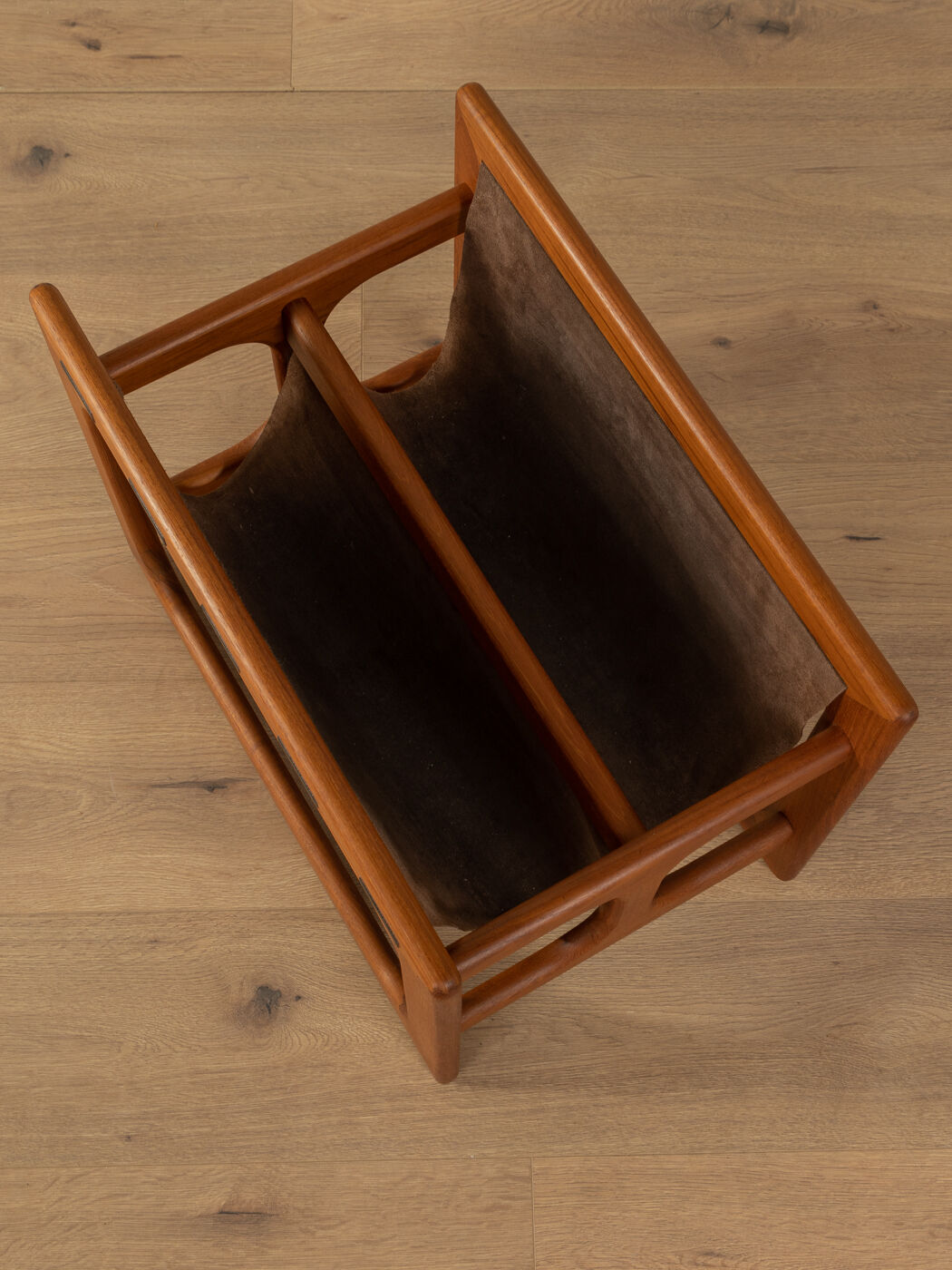 1960s magazine rack, Aksel Kjersgaard