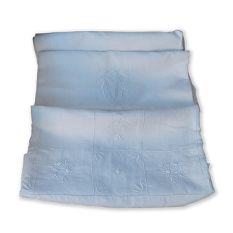 Old lin fine drap vc embroidery and monogram 240 x 338cm