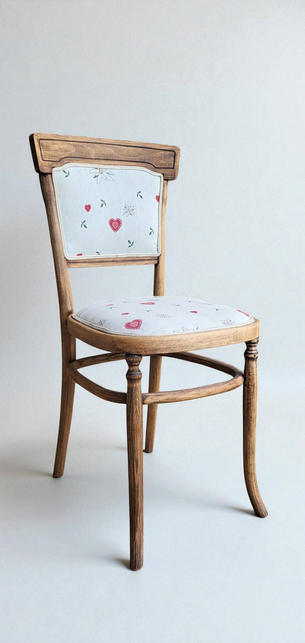 Mundus Vienna Austria Bentwood Living Room