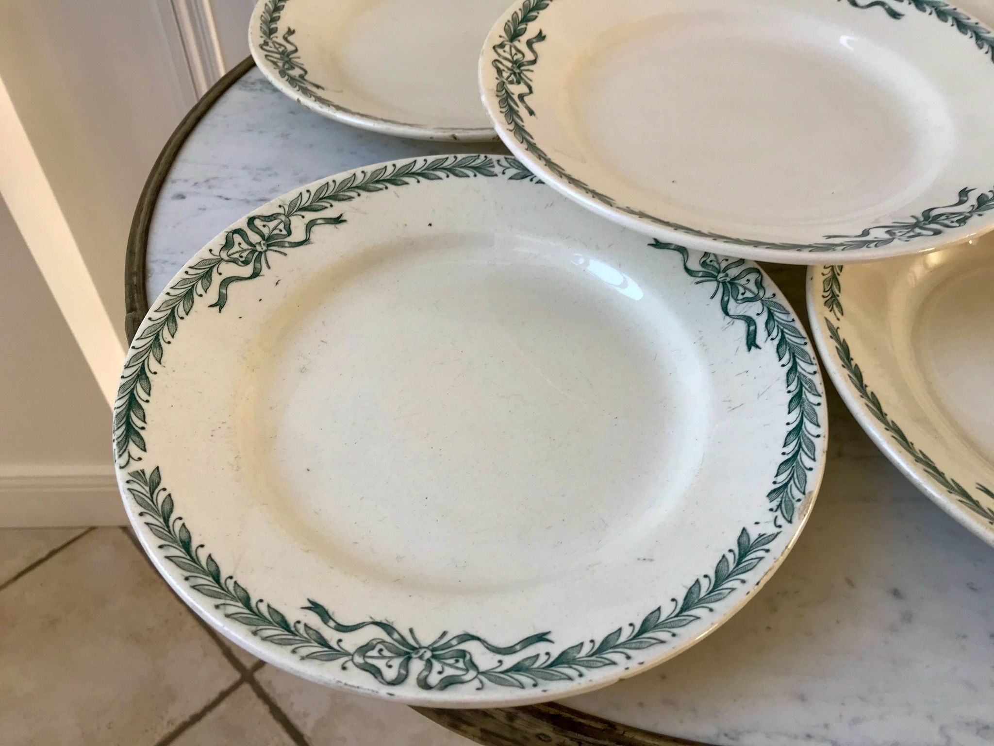 set of 5 large flat plates in Terre de Fer Longchamp model Belleville late 19th century
