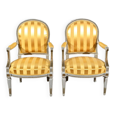 Paire de Fauteuils Cabriolet, en Bois réchampi, style Louis XVI – Fin XIXe