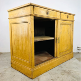 Old buffet