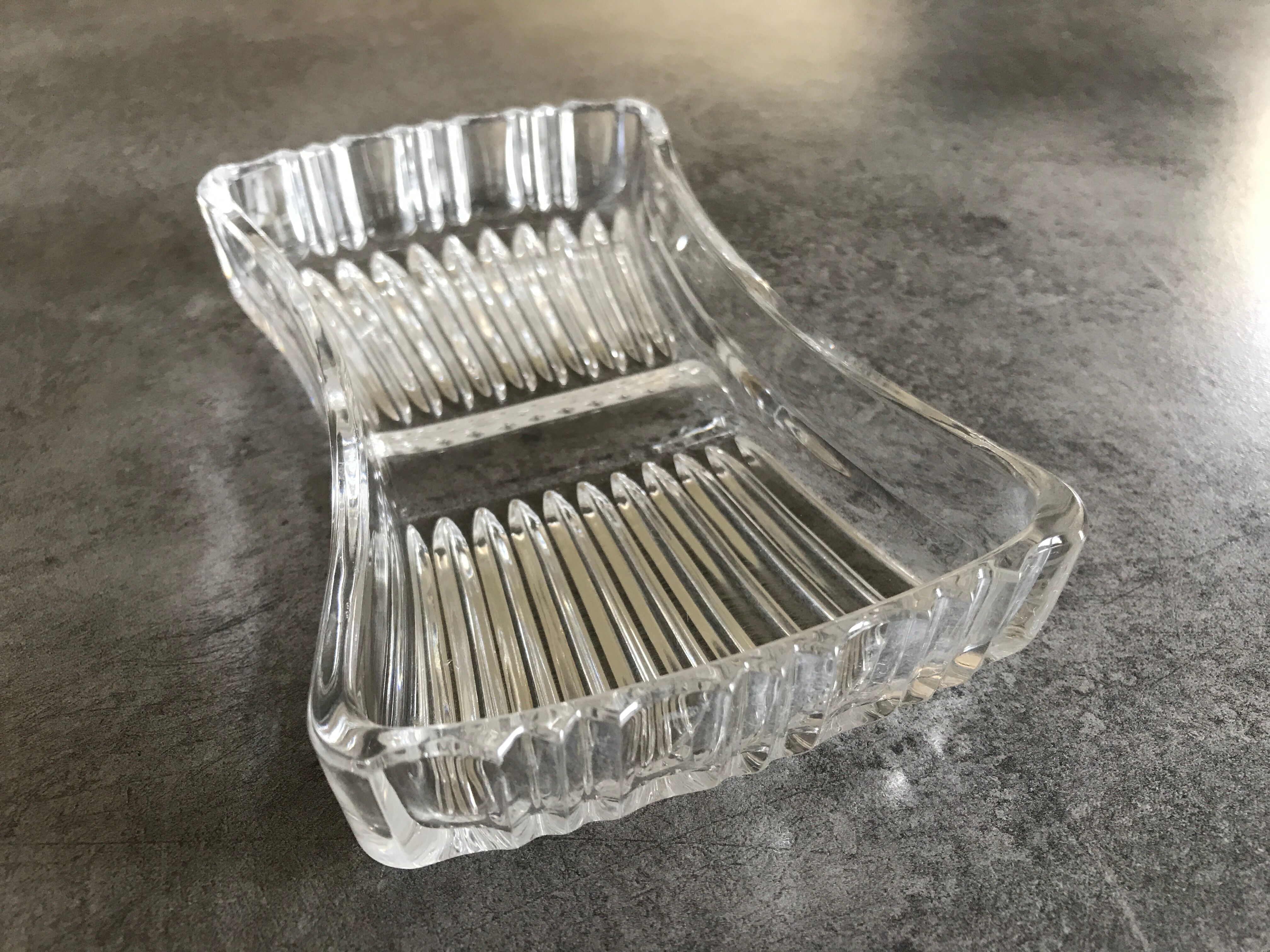 Empty pocket cup in molded glass 16.5 x 10 cm