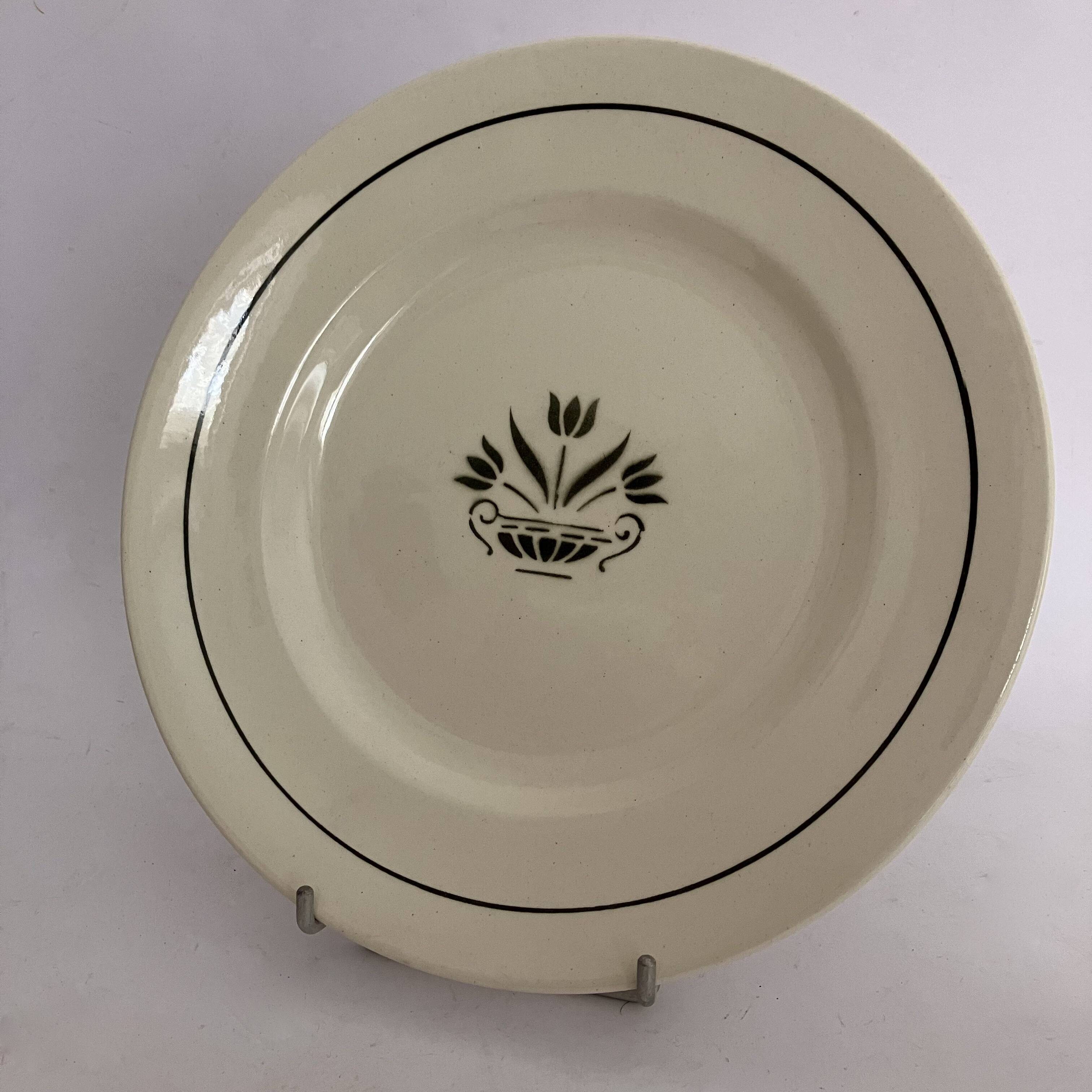 6 flat plates, Marnoz model - E.Charbonnier Salins