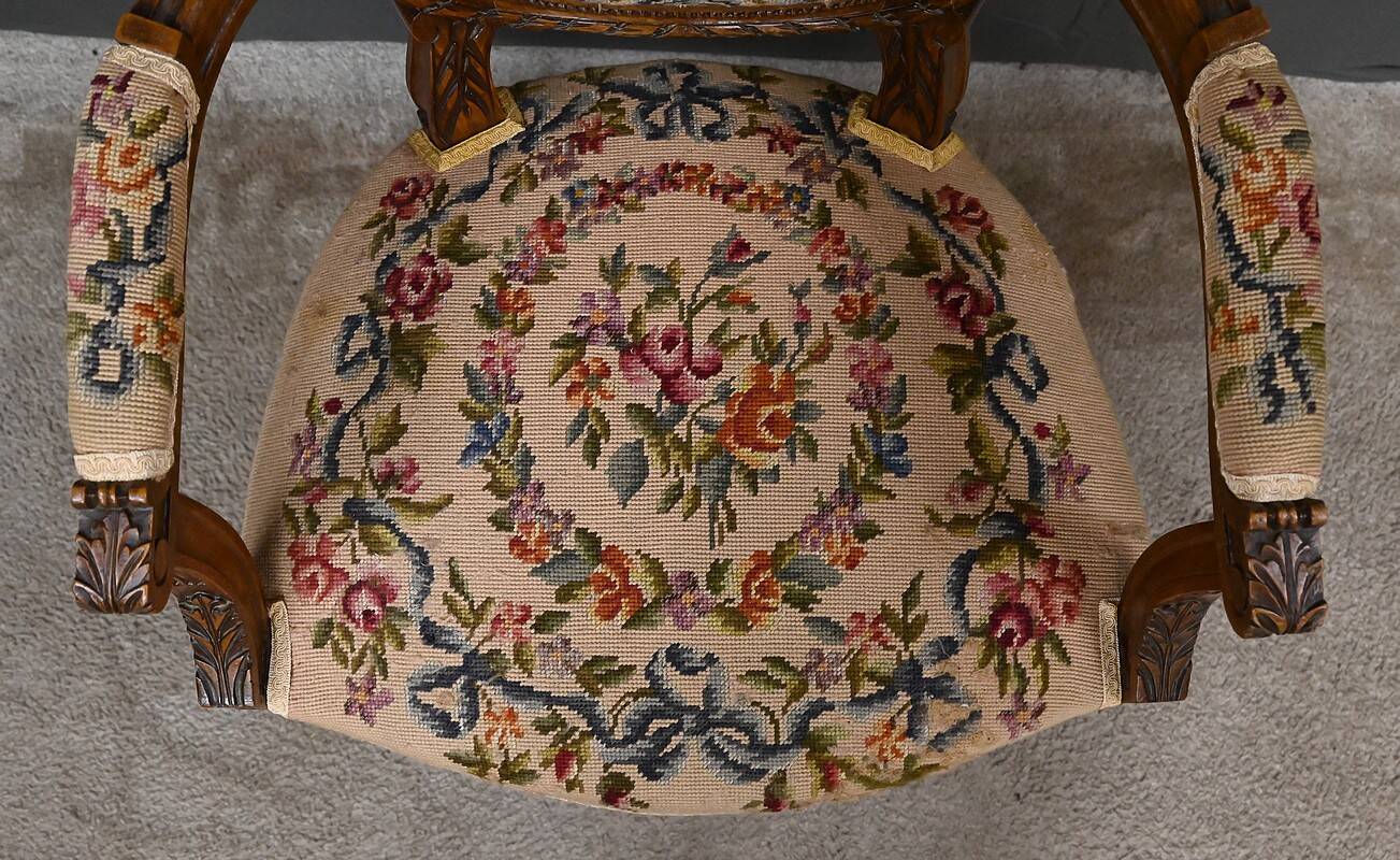 Paire de fauteuils en hêtre, style Louis XVI – début XXe