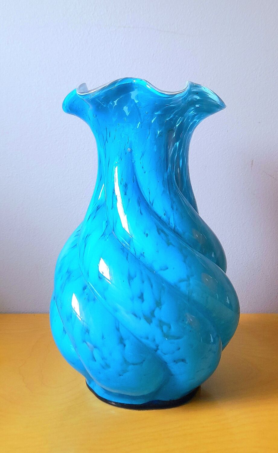 Vase bleu mouchetté Clichy années 30