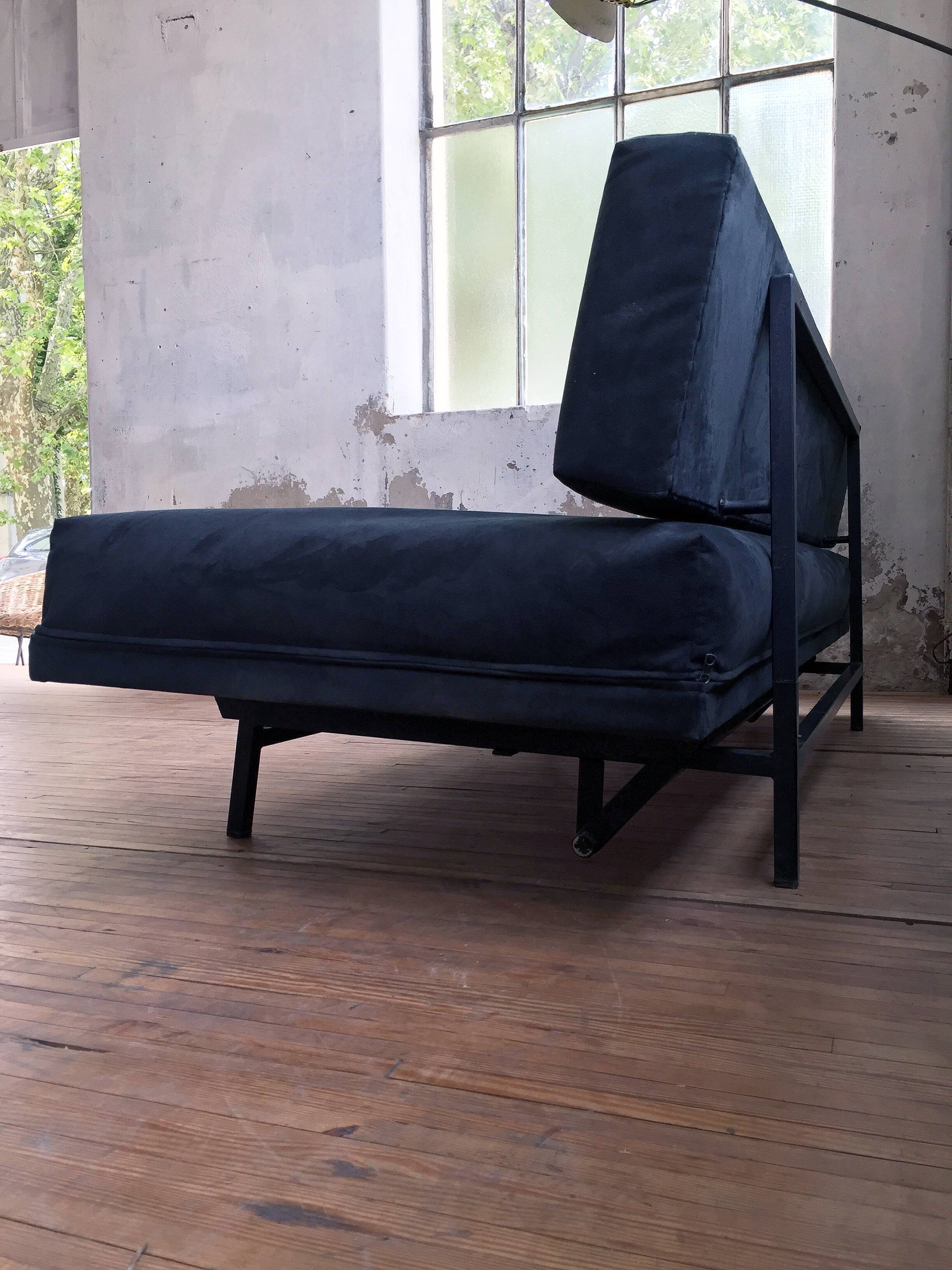 André Simard bench sofa for Airborne