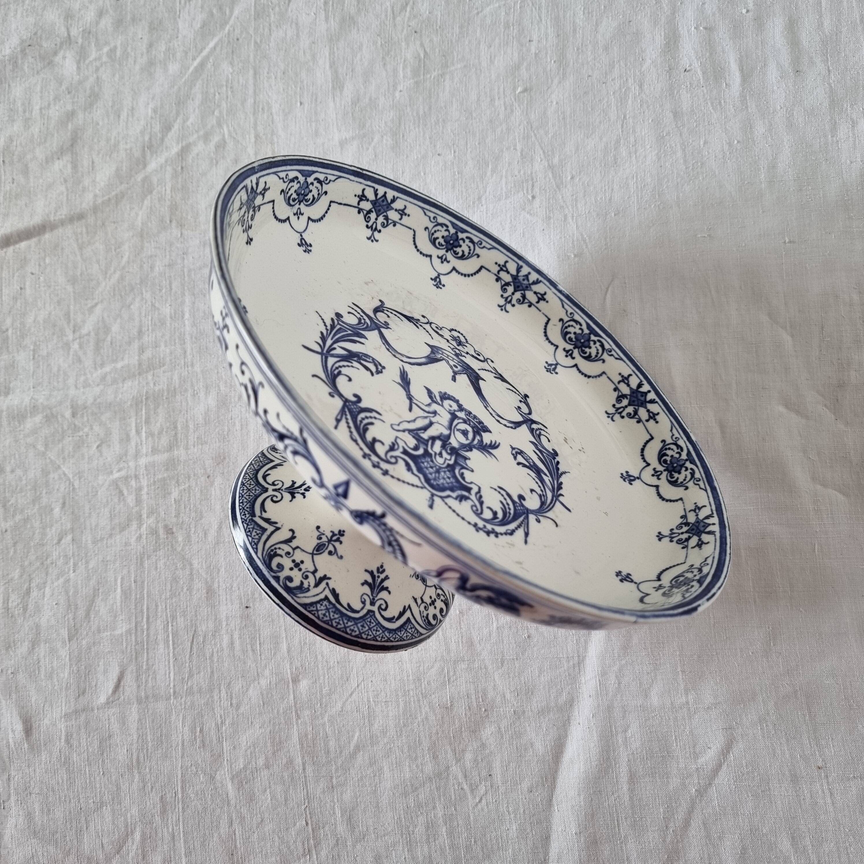 Old moustiers jules vieillard bourdeux compotier dish on base, late 19th century