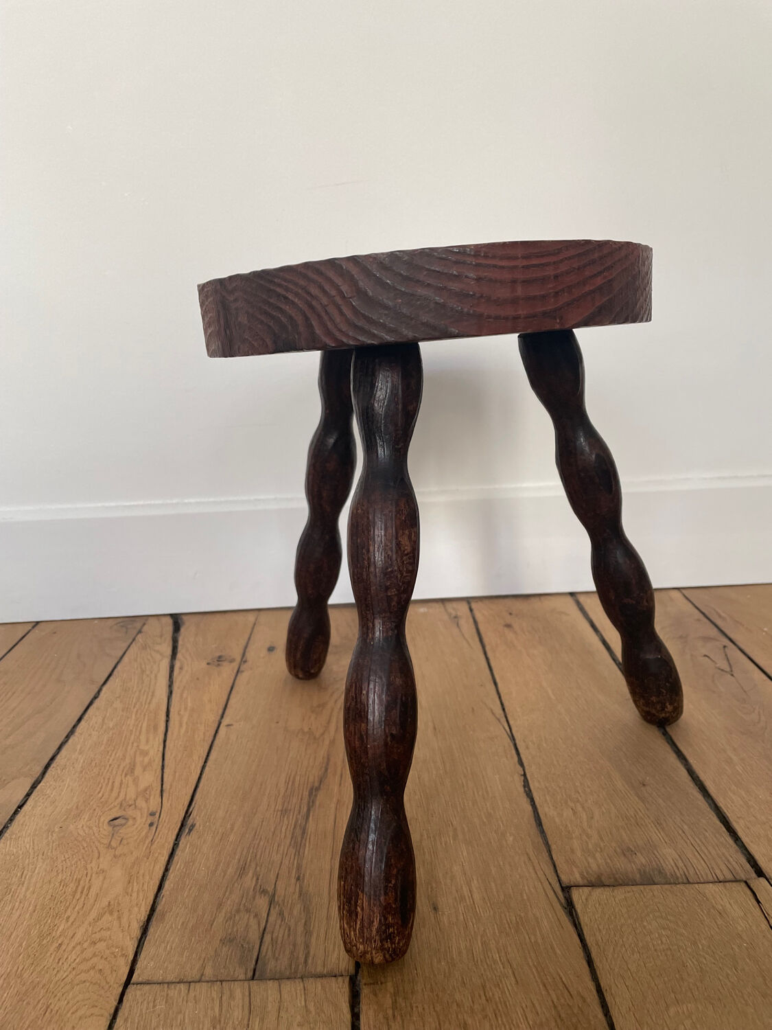 Tripod stool