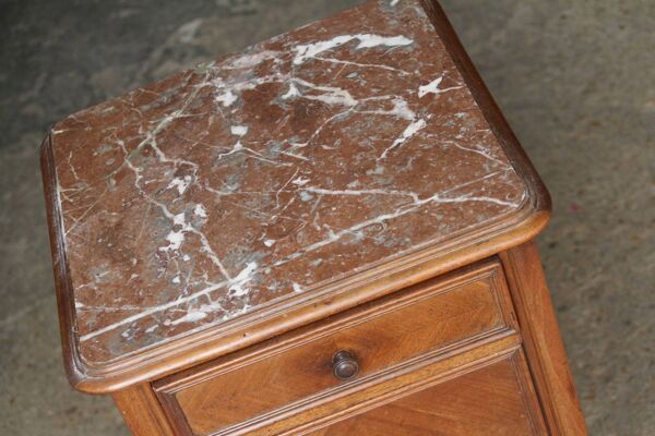 Rare chevêt a.arbey (au vieux noyer) du début du siècle en noyer.