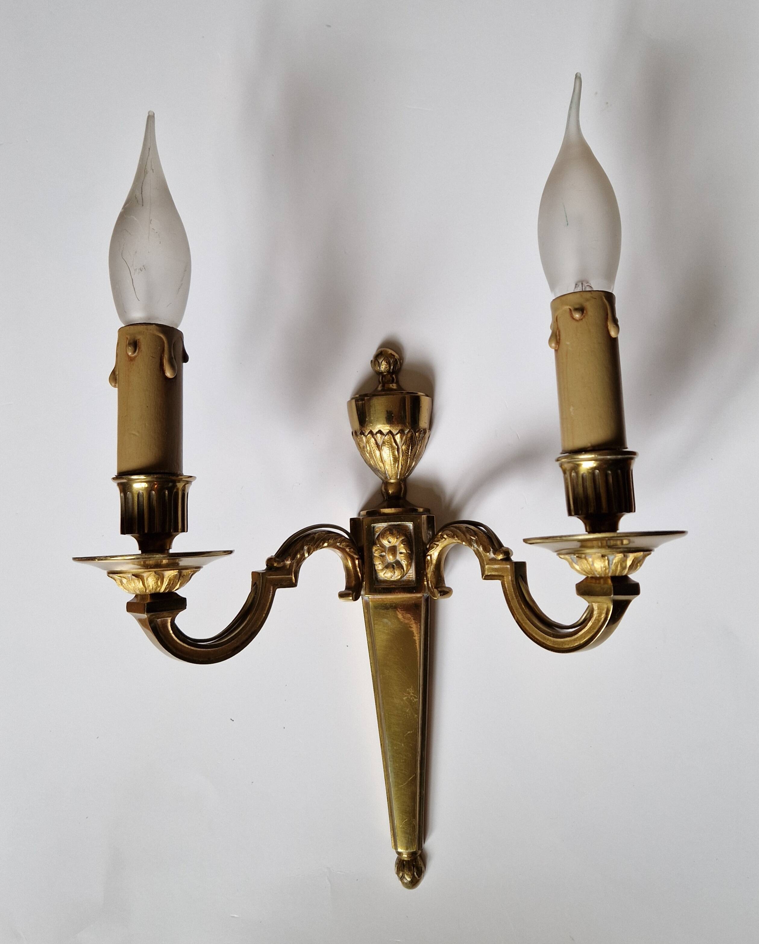 Pair of classic electrified brass wall lights