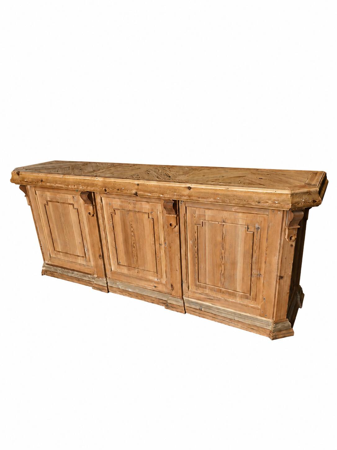 Bistro counter with a Hungarian point design.
