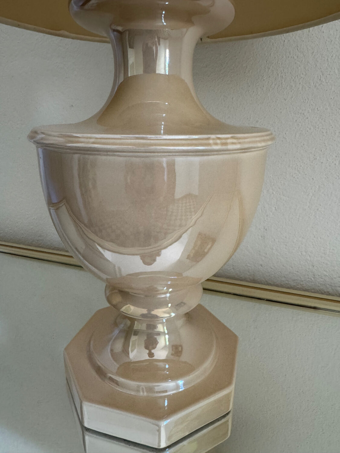 Beige glazed ceramic lamp from the 80s