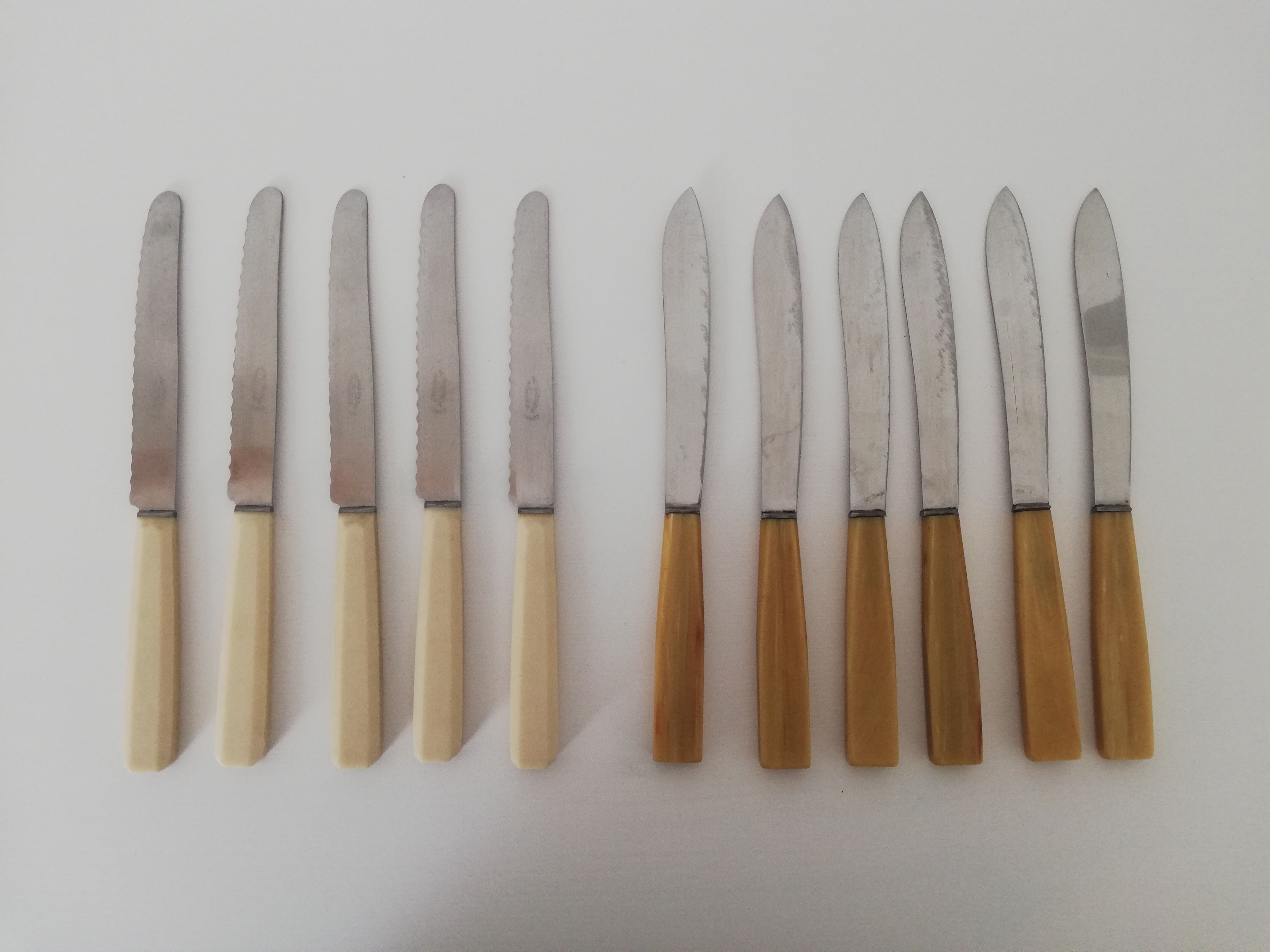 Bakelite knives