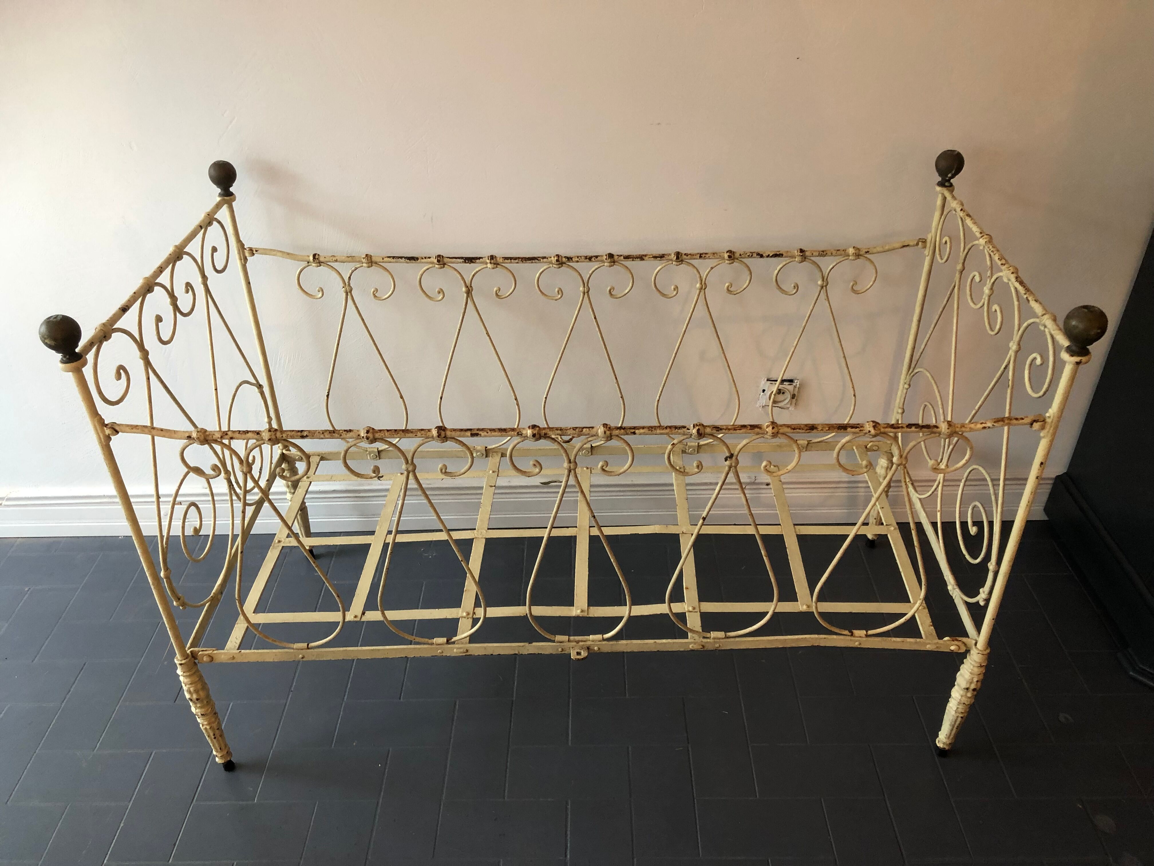 Child cot bench two-seater cast-iron nineteenth