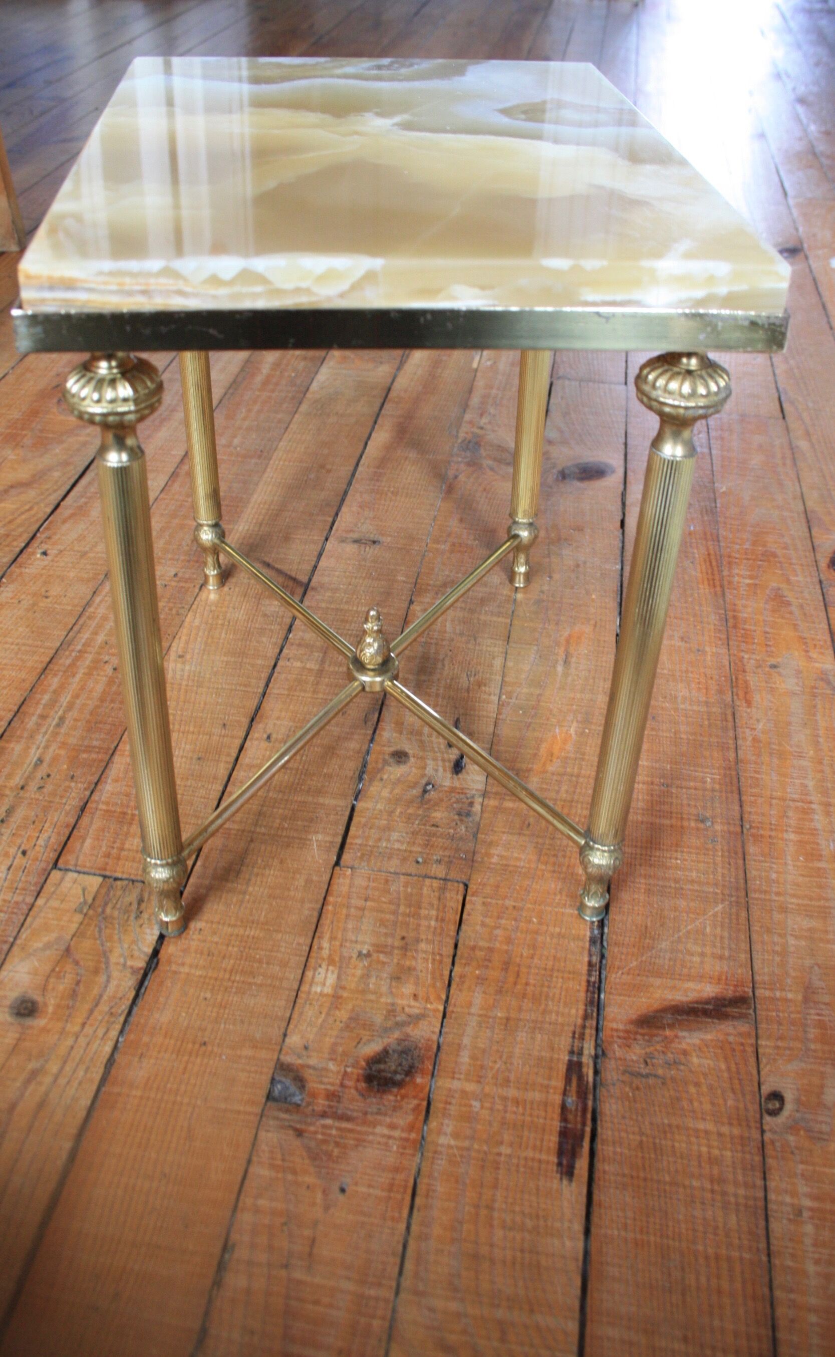 Small table/end table brass marble