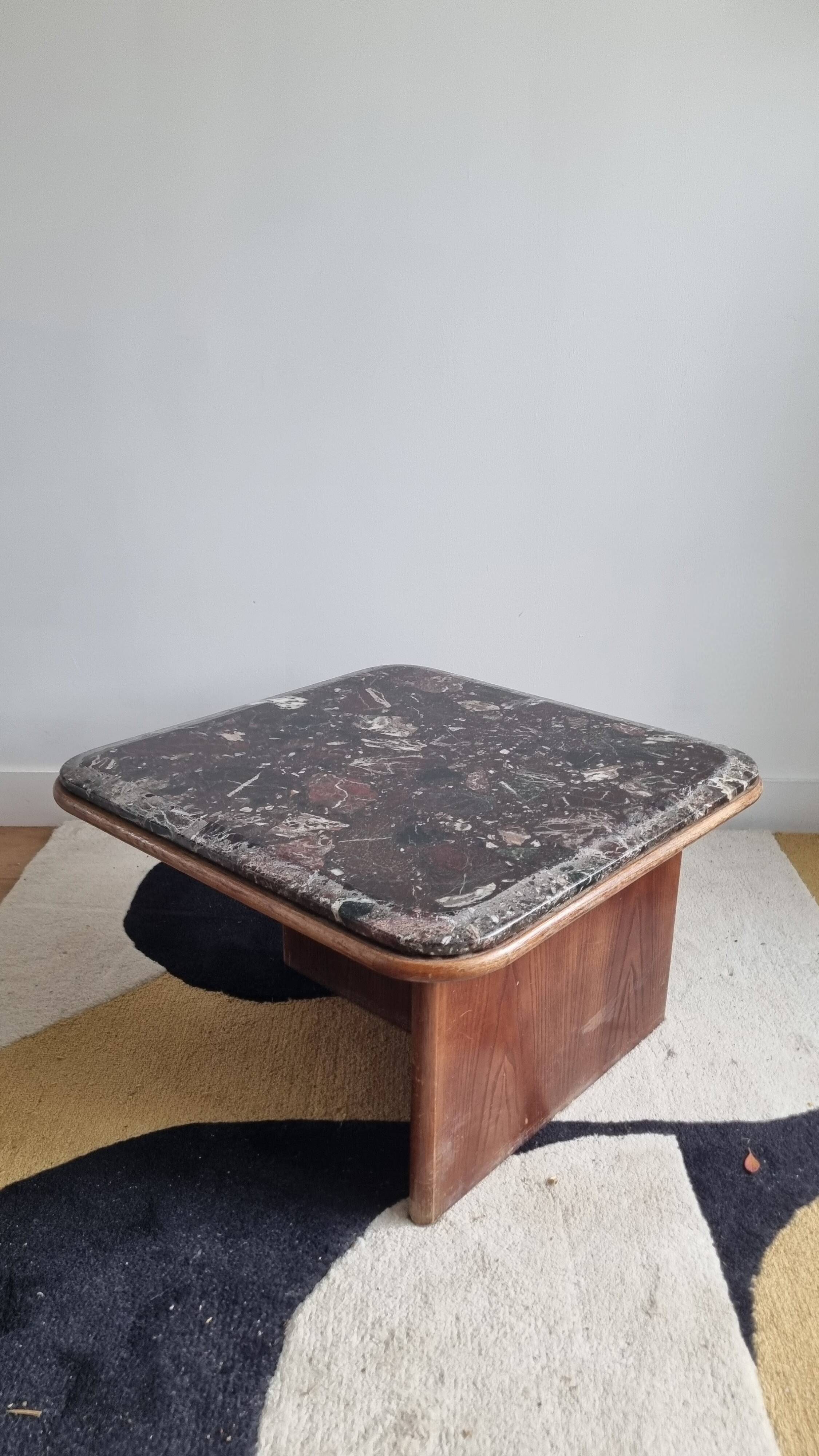 Table basse vintage en marbre