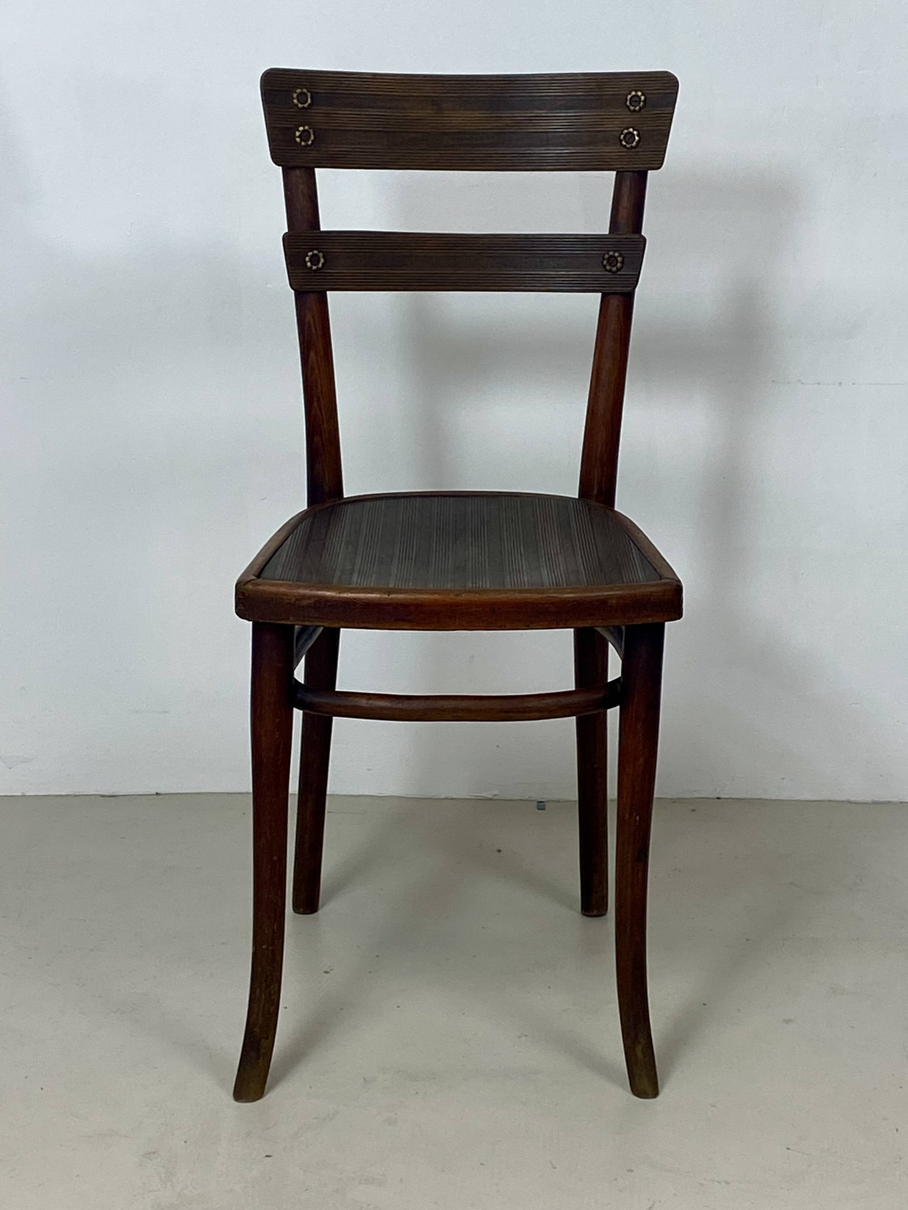 Set of 4 Thonet beech chairs – Model no. 651